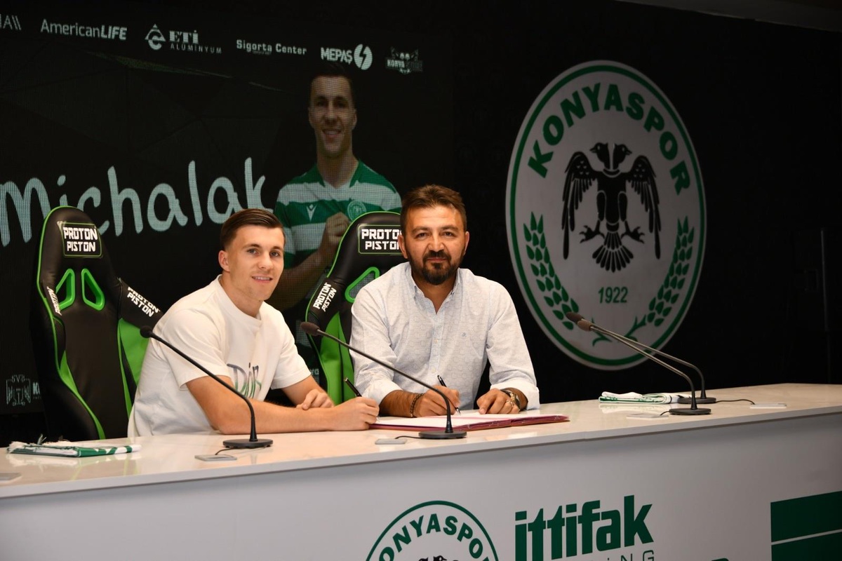 Konyaspor, Polonyalı Konrad Michalak\'ı transfer etti