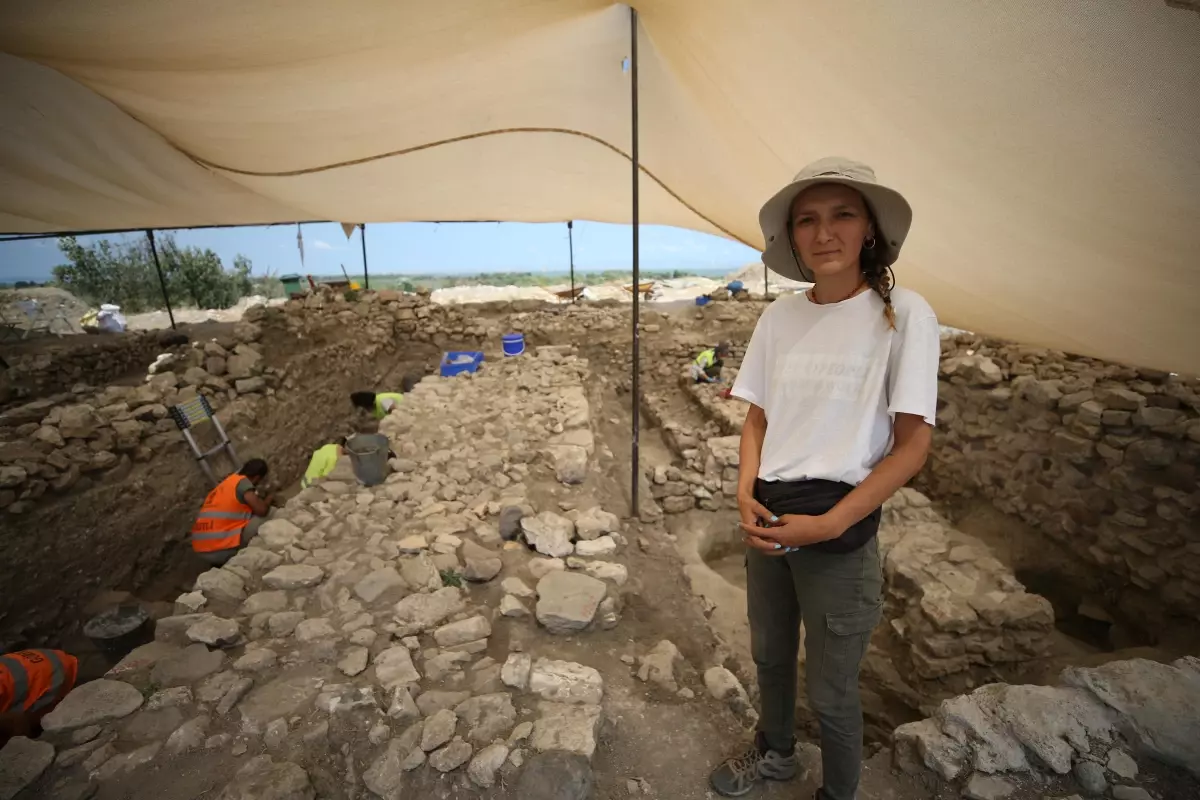 Lidyalıların mutfak kültürü "dişçi aletleri" ile araştırılıyor