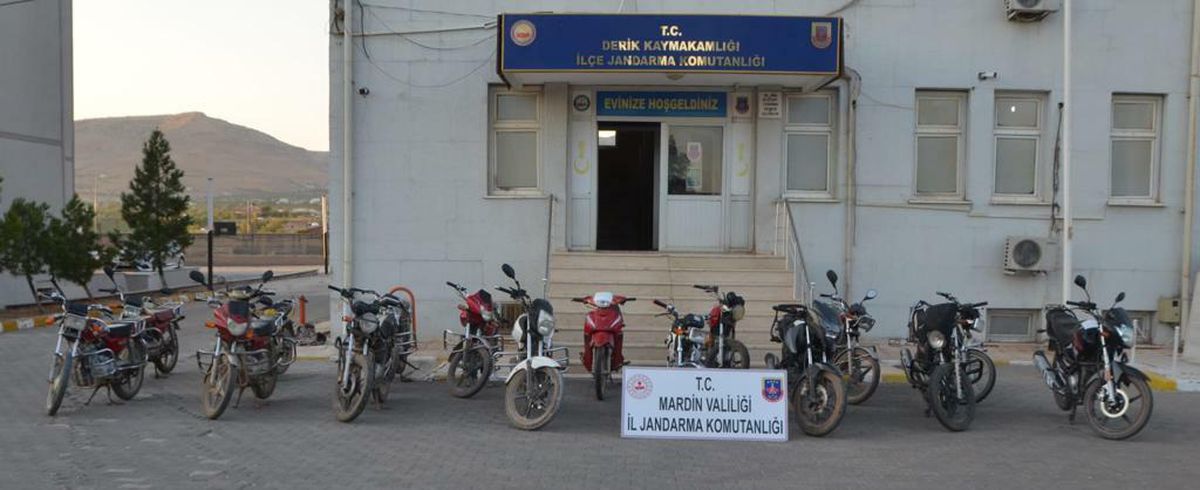 Mardin\'de çalıntı olduğu tespit edilen 11 motosiklete el konuldu, sürücüleri gözaltına alındı