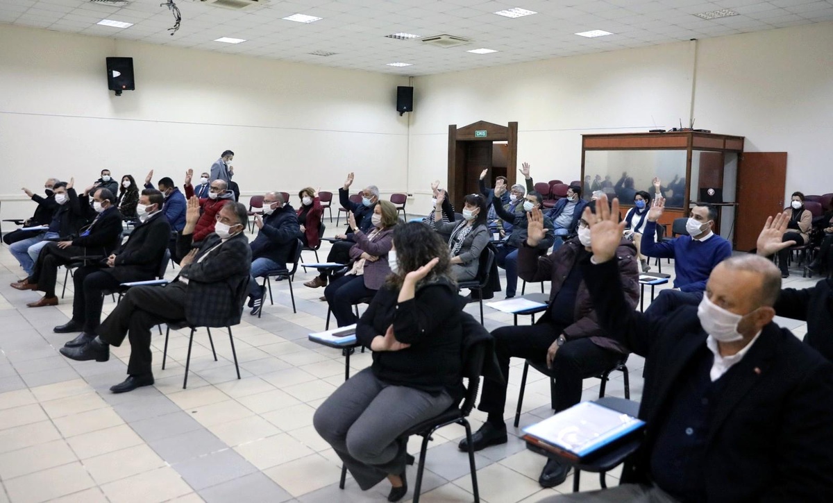 Menteşe Belediyesinin esnafa kira desteği sürüyor