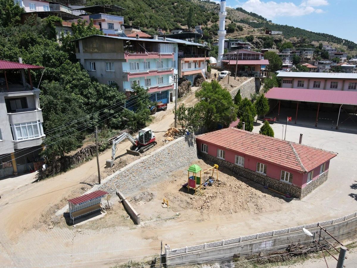 Nazilli Belediyesi kırsal mahallelerde çalışmalarını sürdürüyor
