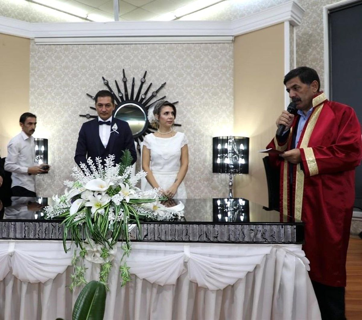 Nikah dairesi en yoğun dönemini yaşıyor