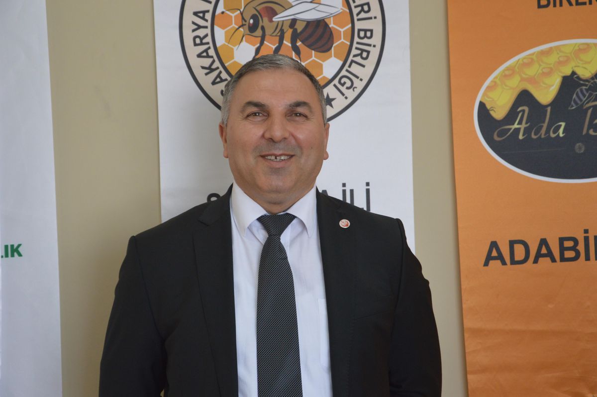 Sakarya İli Arı Yetiştiricileri Birliği\'nde Mustafa Ör güven tazeledi