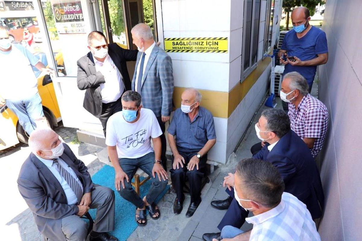 Vali Atay\'dan taksicilere sürpriz ziyaret