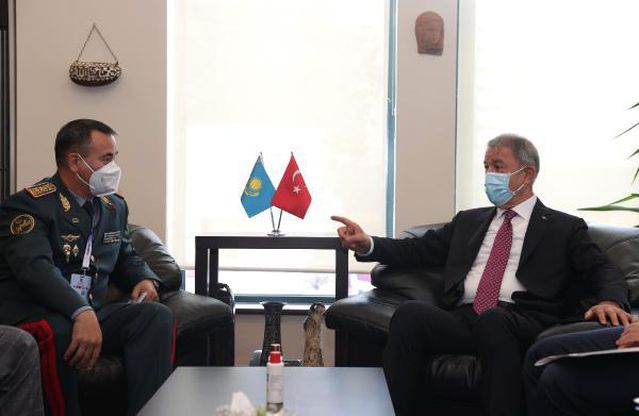 Bakan Akar, Kosova Savunma Bakanı Mehaj ile görüştü (2)
