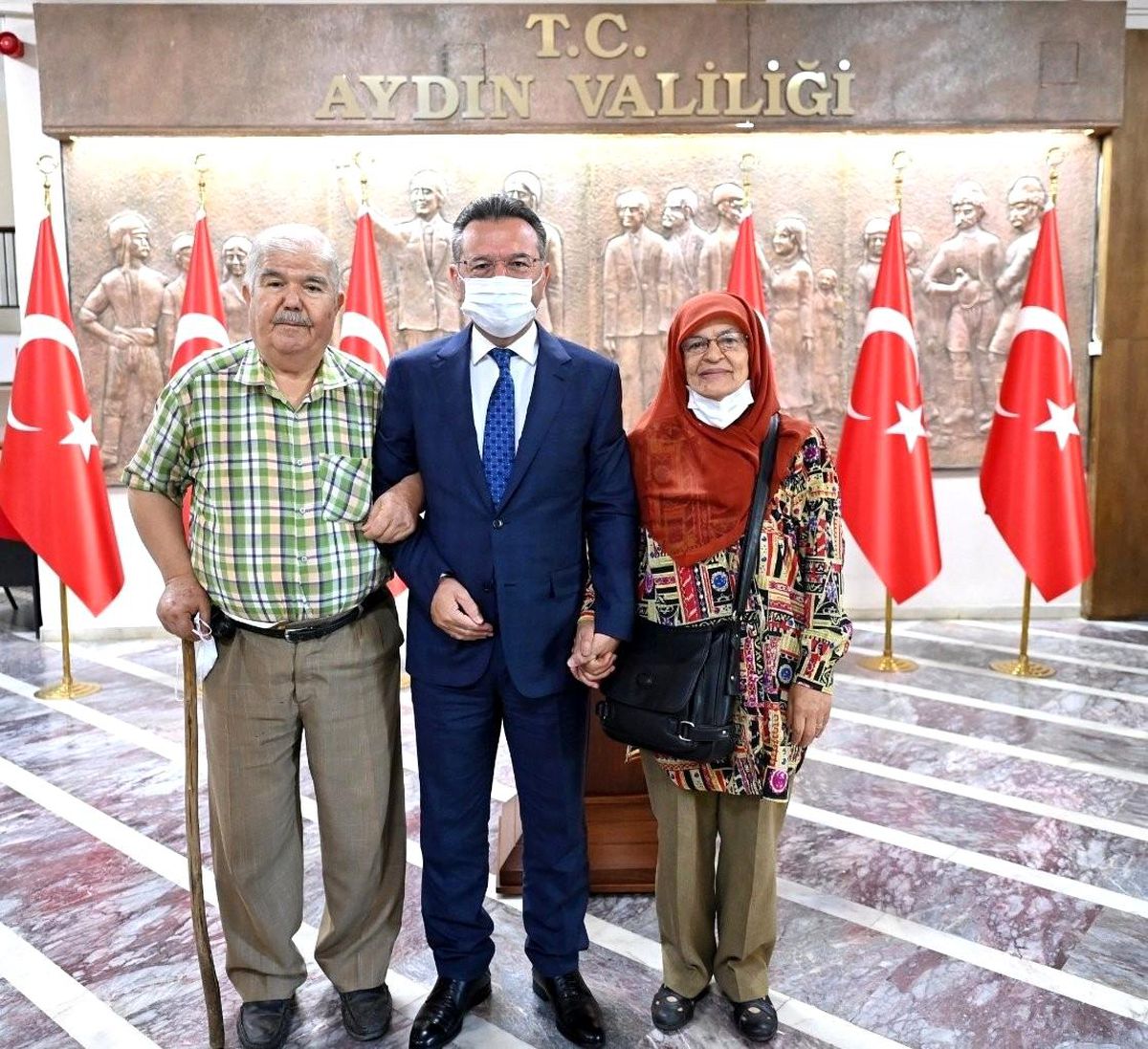 Bakan Soylu\'dan Aydınlı çifte teşekkür