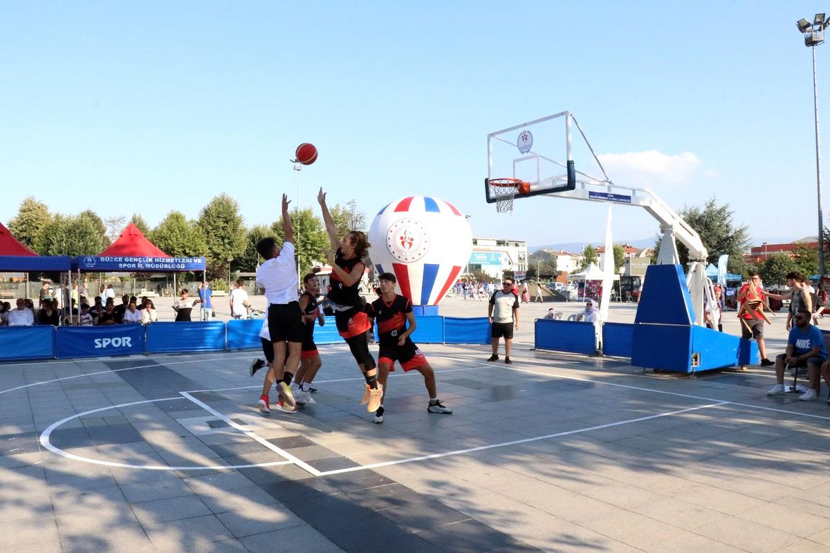 Basketbol aşığı Arif\'in hayali gerçek oldu