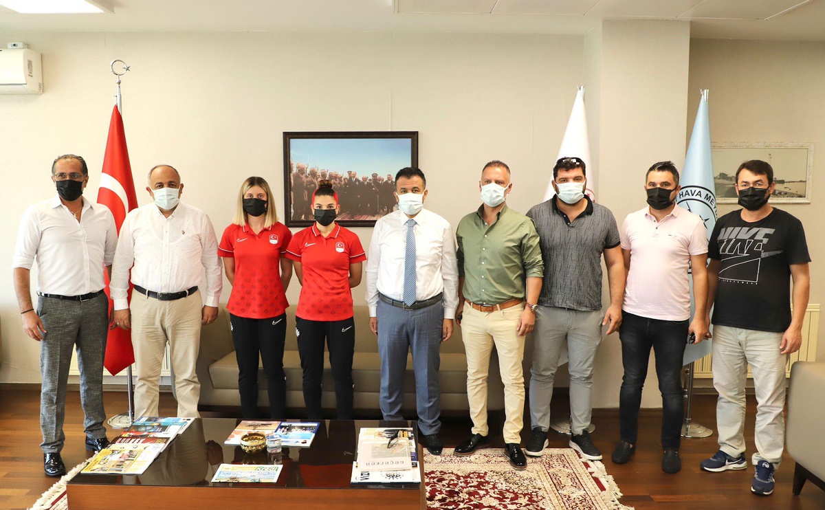 Dünya şampiyonu paralimpik sporcular, Tokyo 2020 için memleketleri Samsun\'dan uğurlandı