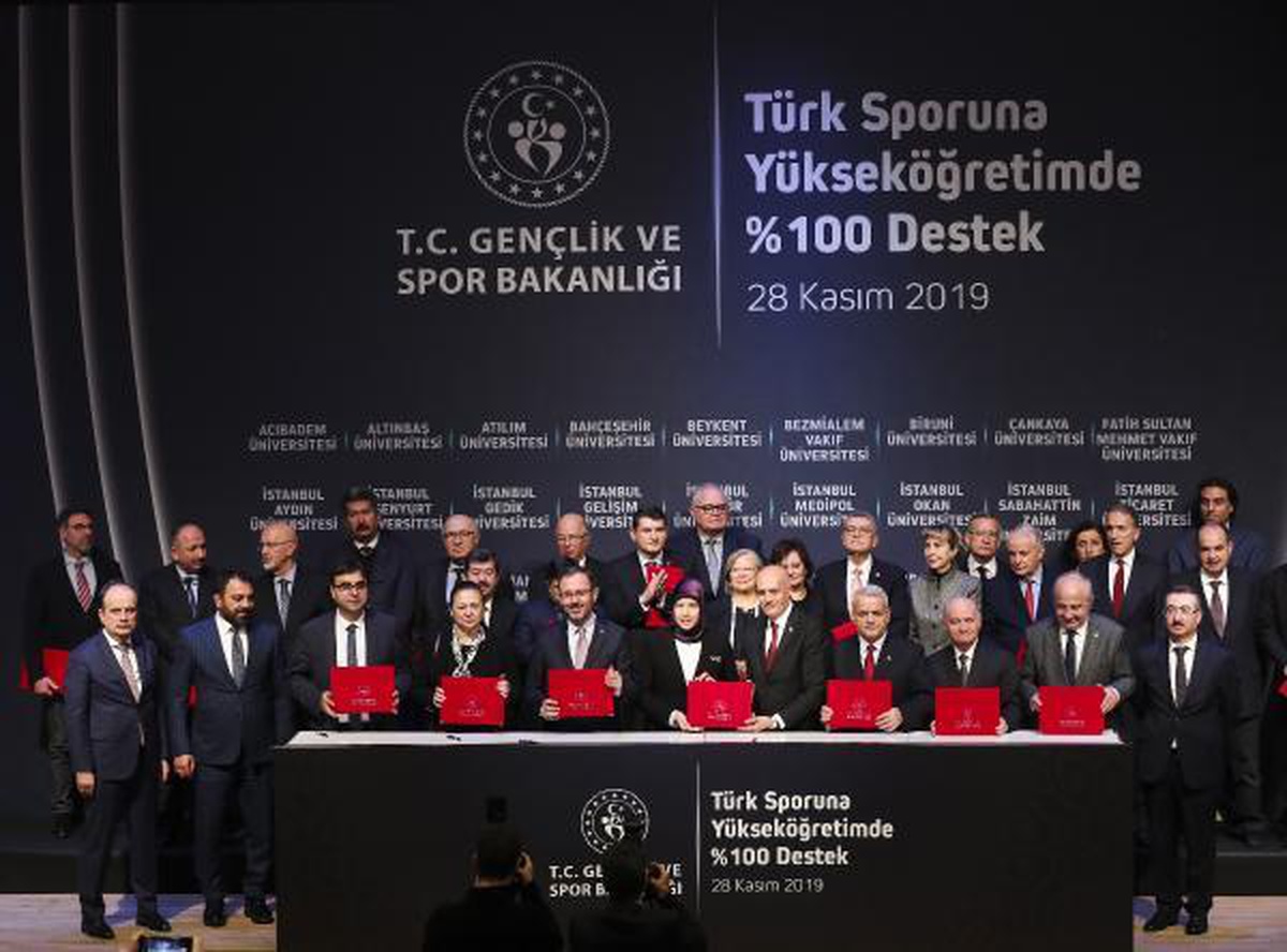 Gençlik ve Spor Bakanlığı\'ndan milli sporculara yüzde 100 burs imkanı