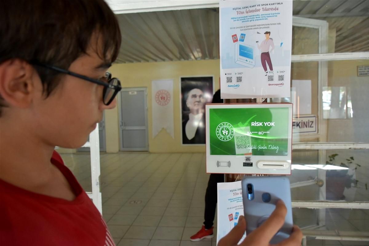 Isparta\'da spor tesislerinde elektronik geçiş sistemi dönemi