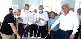 Kutluhallar köyünde 9 yıllık aşure geleneği