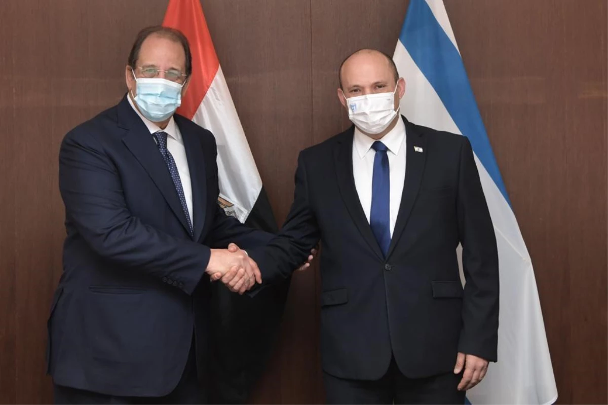 Mısır Cumhurbaşkanı Sisi, İsrail Başbakanı Bennett\'i Kahire\'ye davet etti