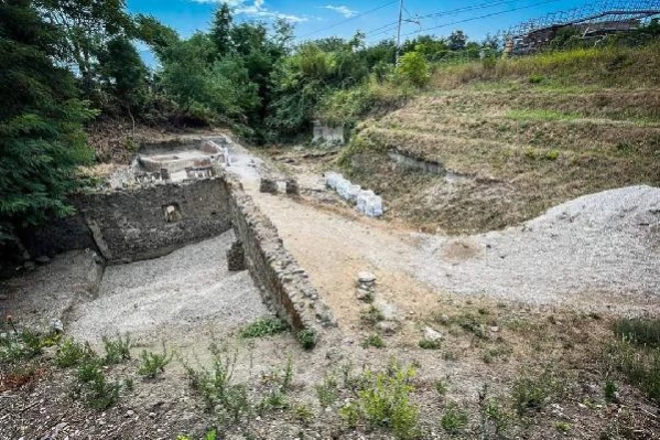 Kazı yapan arkeologlar tarafından 'şimdiye kadar en iyi korunmuş' insan kalıntısı bulundu
