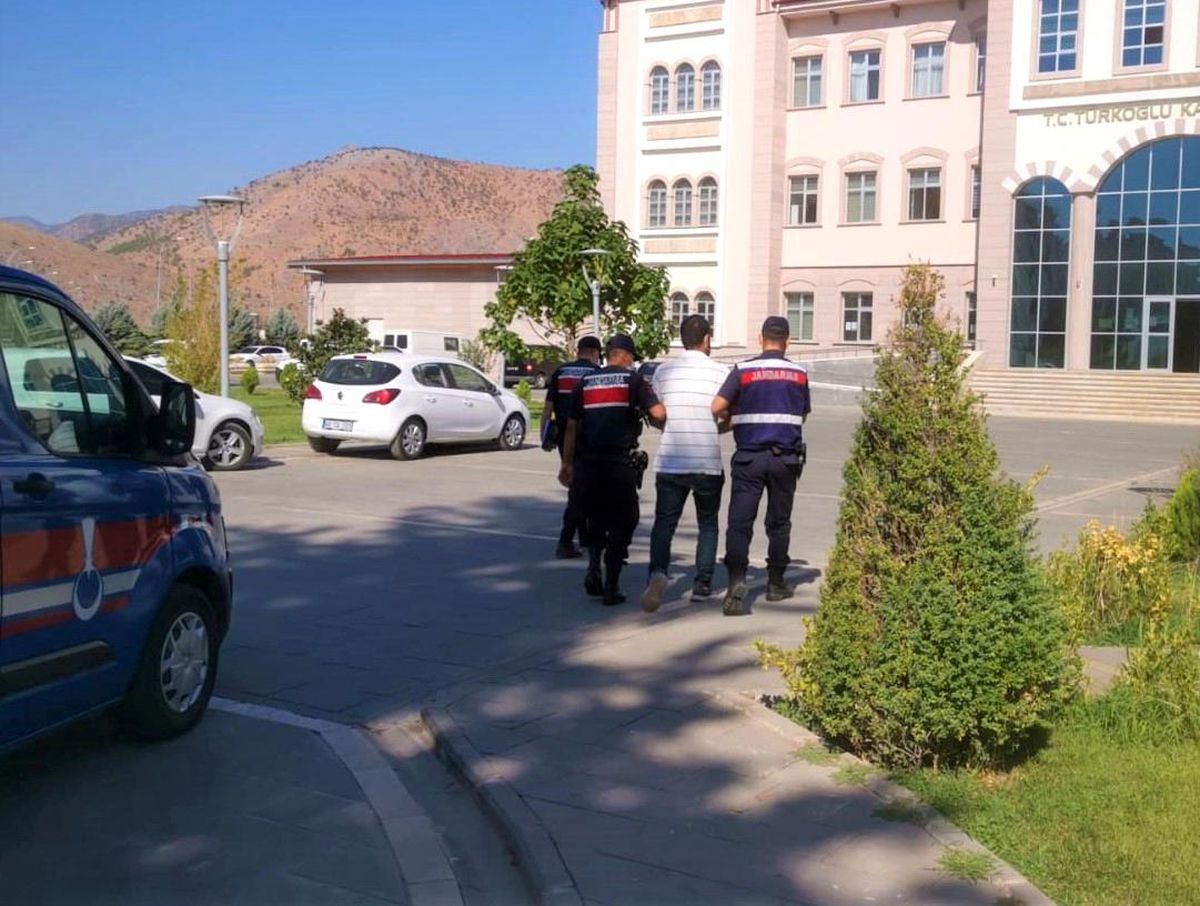 Son dakika haber... Sahte jandarma gerçek jandarmaya yakalandı