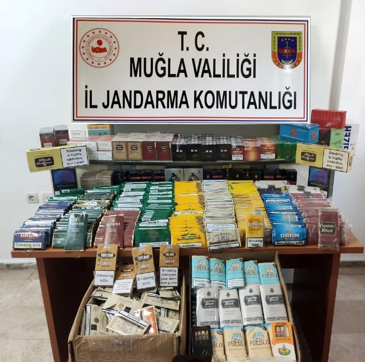 Sakin Kent\'te 72 bin TL\'lik kaçak ürün yakalandı