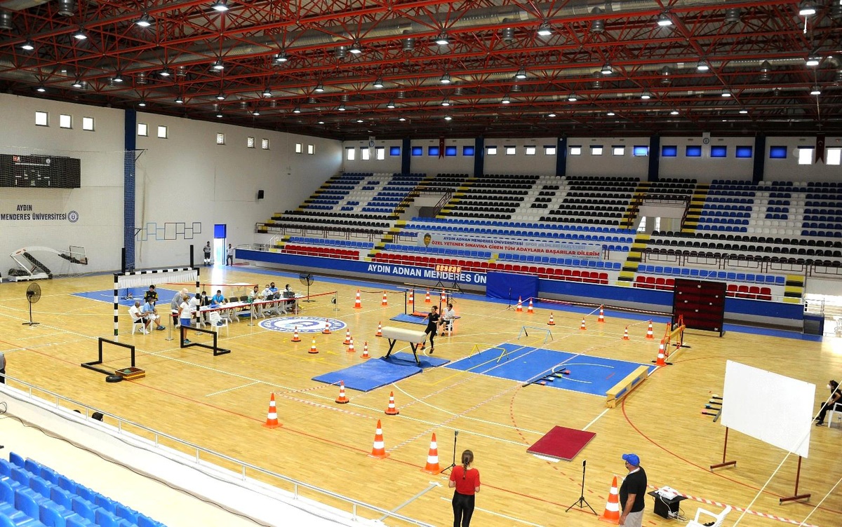Spor Bilimleri Fakültesi Özel Yetenek Sınavları Rektör Aldemir\'in katılımıyla başladı