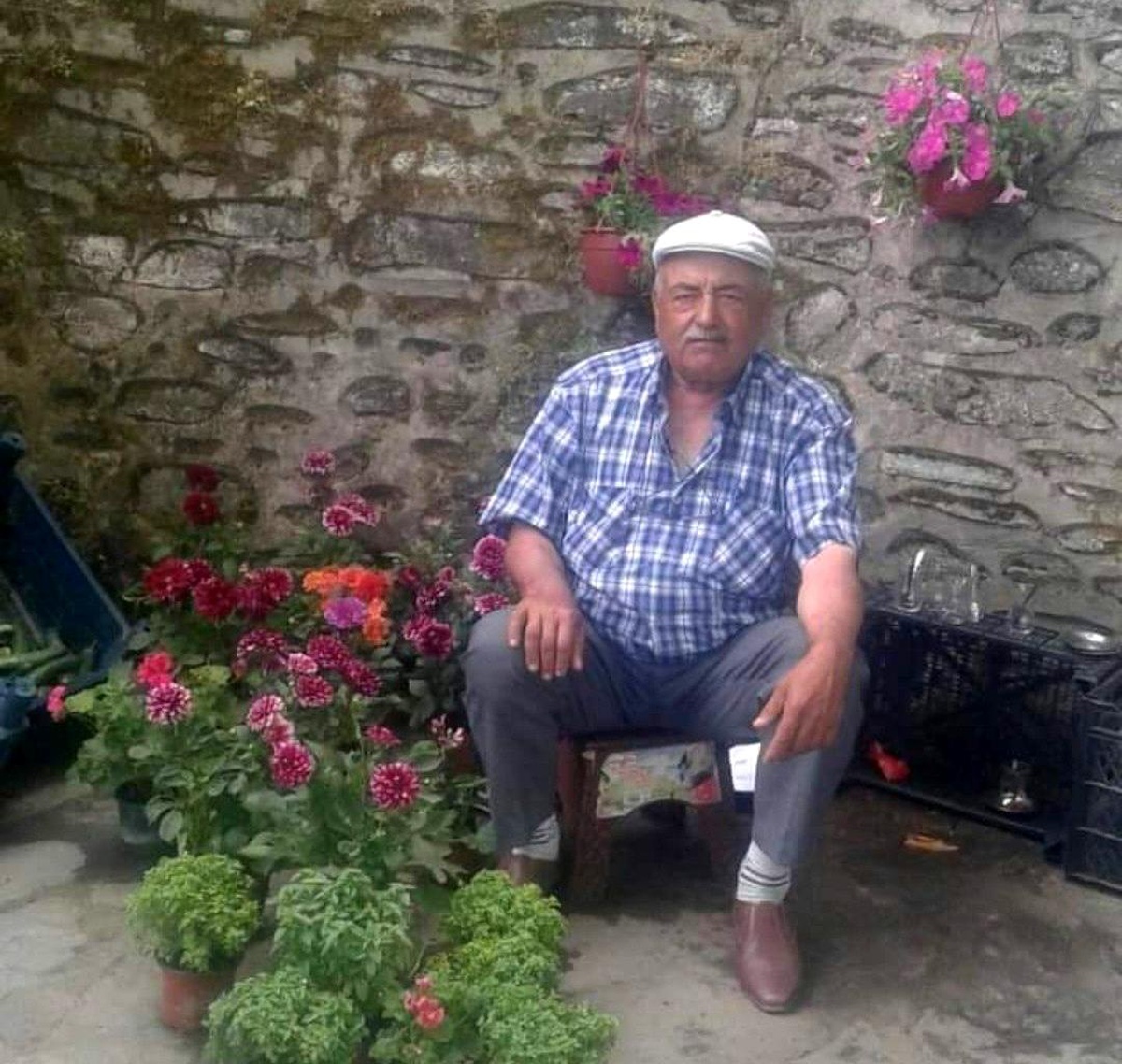 Son dakika haberleri... Tire\'de otomobil uçuruma yuvarlandı: 1 ölü