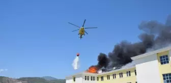 Yurt çatısındaki yangın, karadan ve havadan müdahaleyle söndürüldü