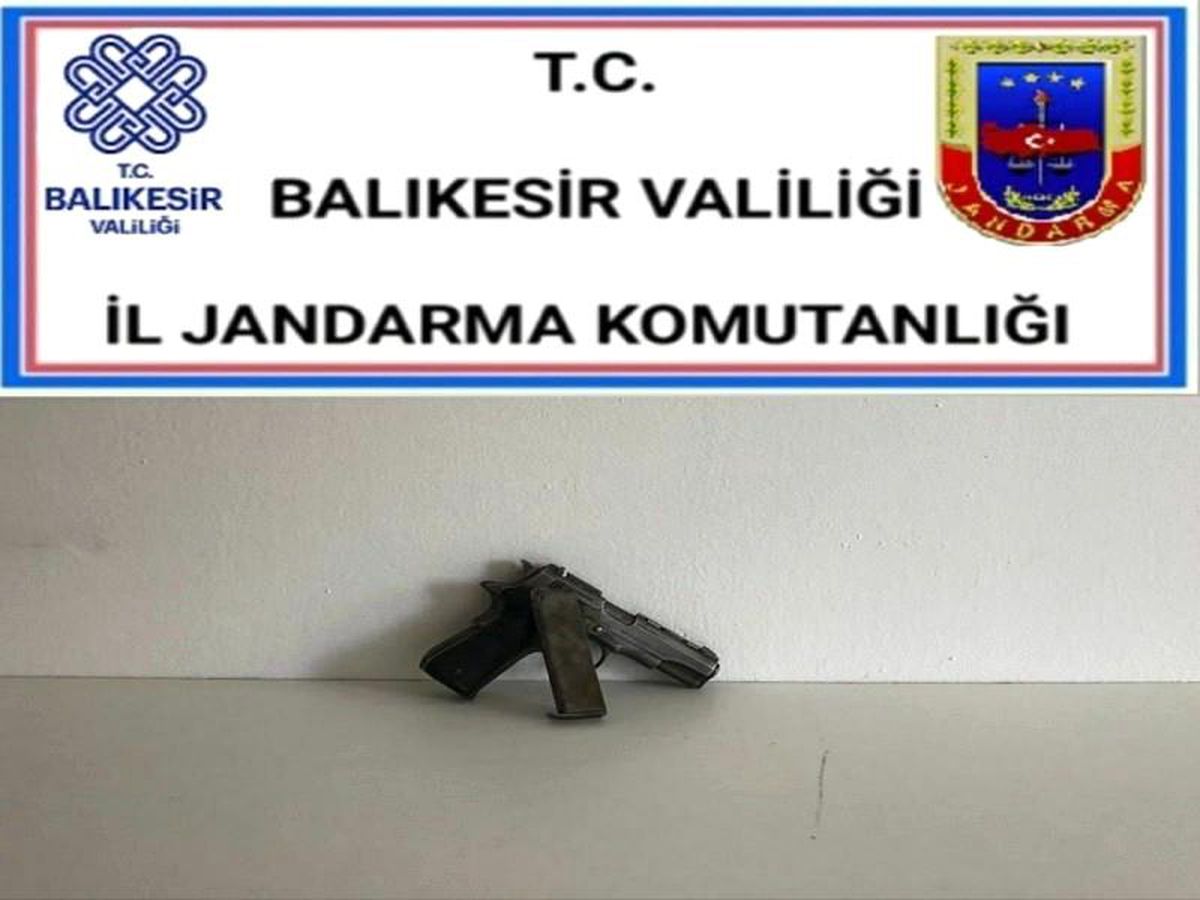 Son dakika haberi! Balıkesir\'de jandarma 13 şahsı gözaltına alındı