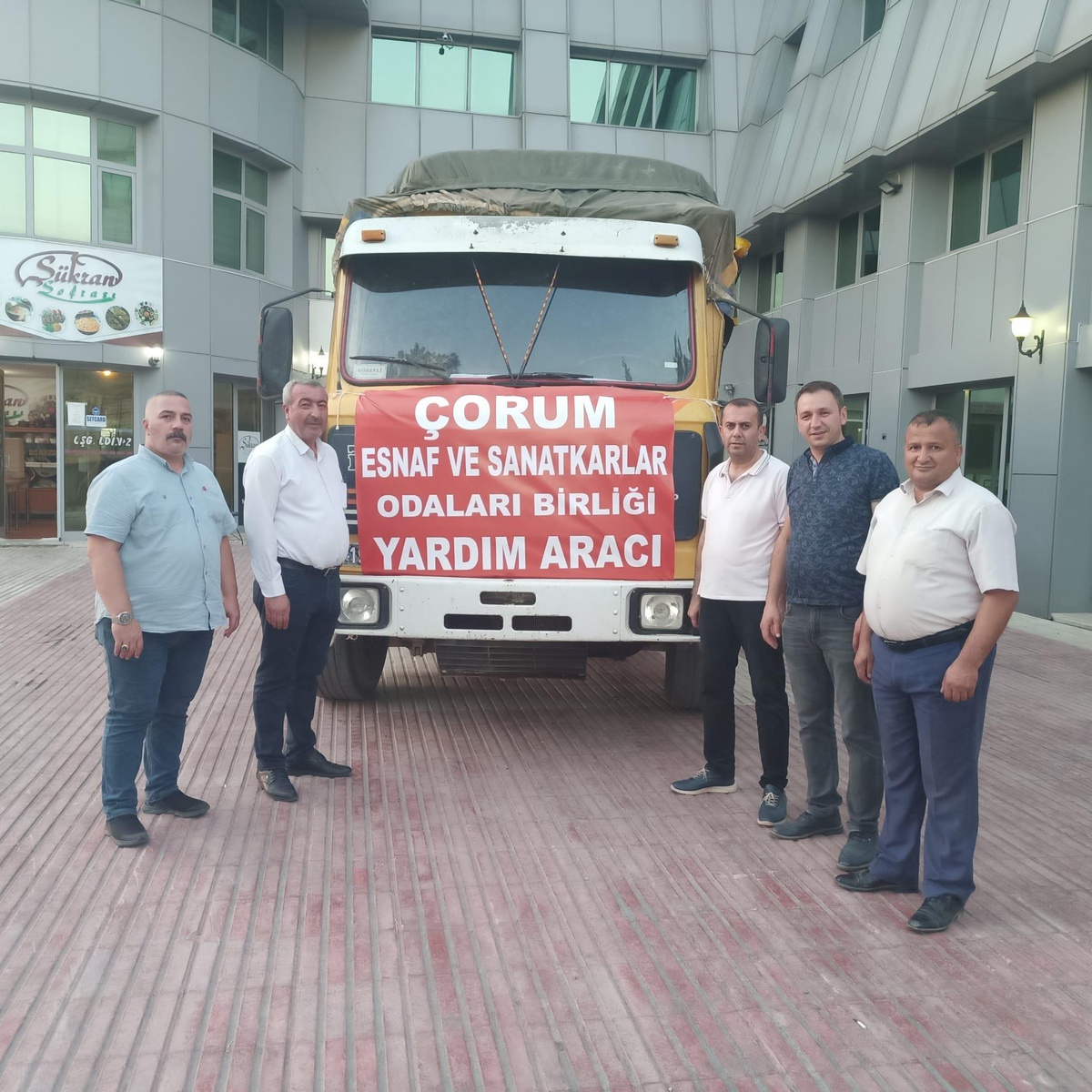 Çorum\'dan sel felaketinin yaşandığı Sinop\'un Türkeli ilçesine gıda yardımı