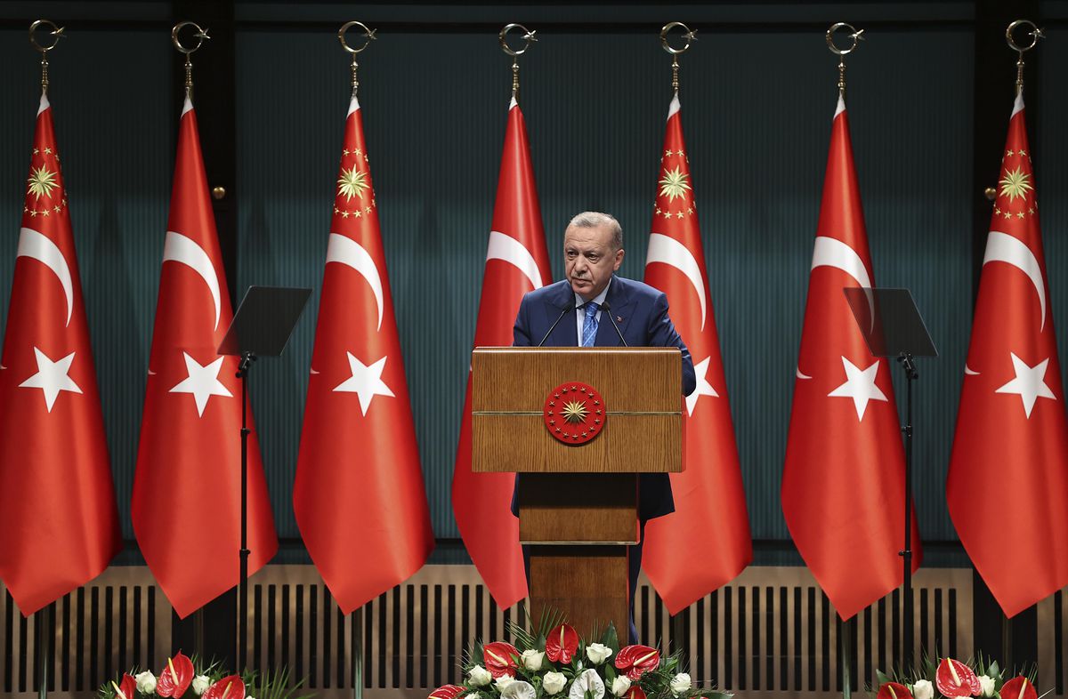 Cumhurbaşkanı Erdoğan, Kabine Toplantısı\'nın ardından millete seslendi: (2)