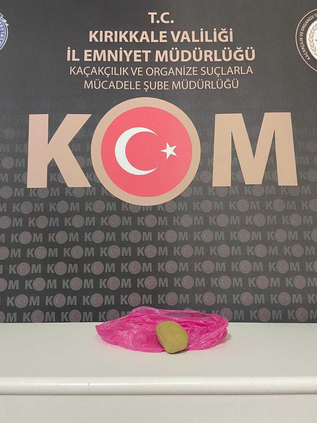 Kırıkkale\'de 188 gram uyuşturucu ele geçirildi, 3 şüpheli yakalandı