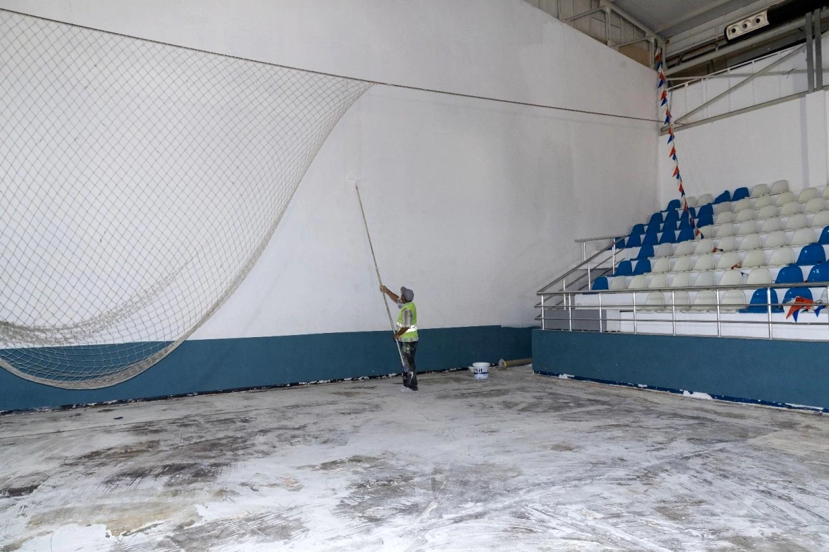 Yenişehir Spor Salonu yenileniyor