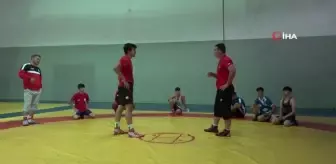 10 parmağında 10 marifet
