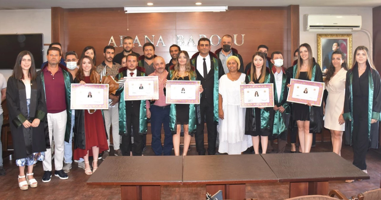 Adana Barosunda stajını tamamlayan 5 yeni avukat mesleğe başladı