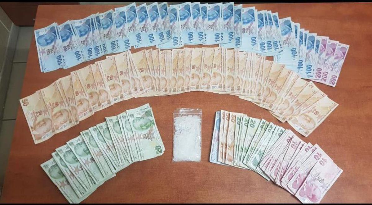 Aydın\'da kovalamaca sonucu yakalanan ve üzerinde uyuşturucu bulunan şüpheli tutuklandı