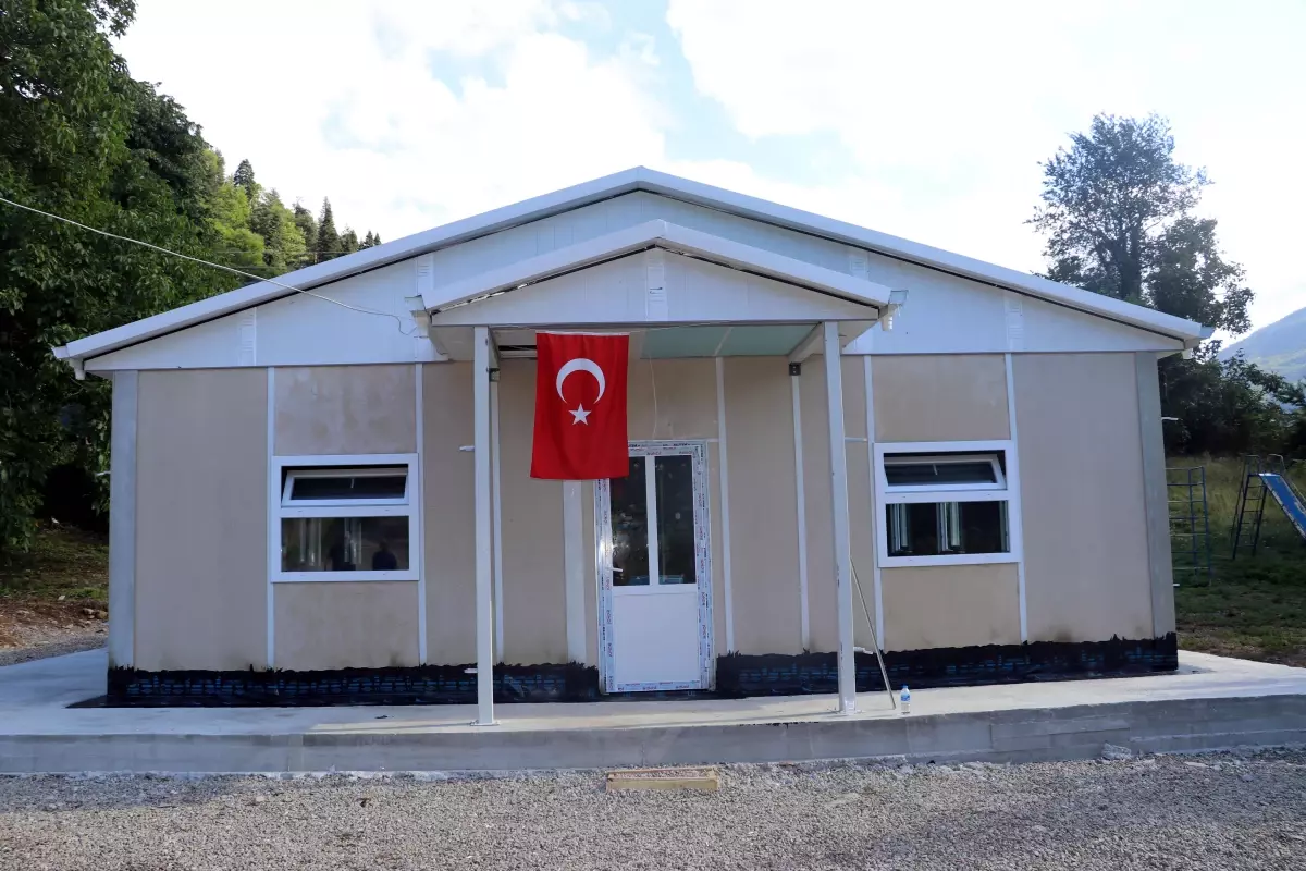 Son Dakika | KASTAMONU - Çevre ve Şehircilik Bakanlığı sel felaketinden etkilenen köye 2 günde cami inşa etti