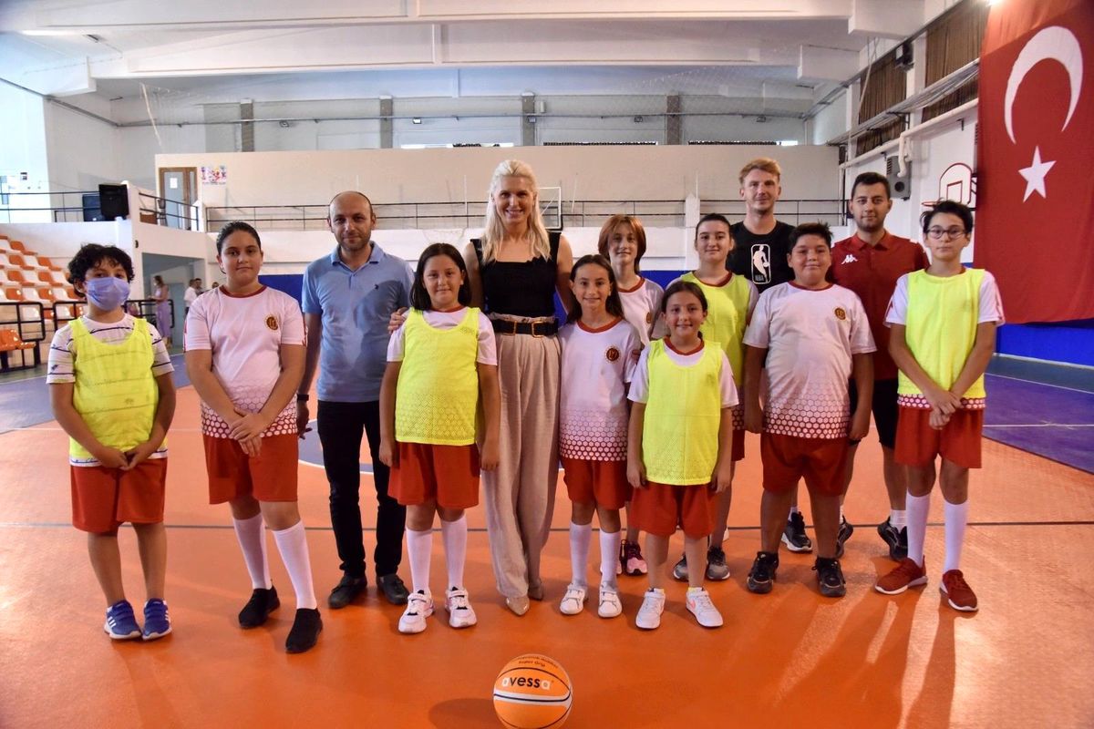 Geleceğin basketbolcuları göz doldurdu