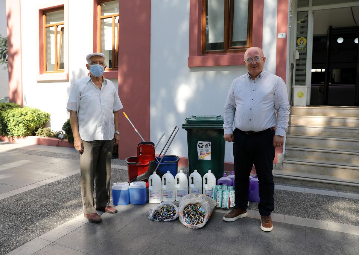 Geri dönüşüm ödülleri sahiplerini buldu