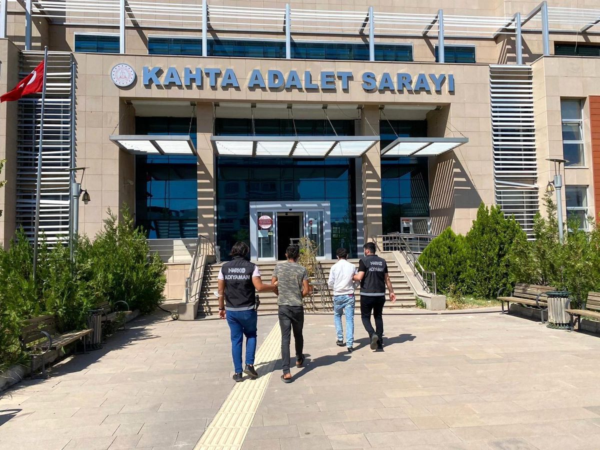 Kahta\'da uyuşturucu ile mücadele hız kesmeden devam ediyor