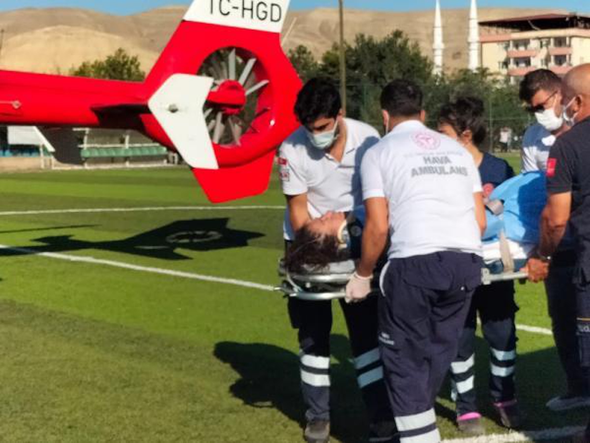 Kalp krizi geçiren hasta, ambulans helikopterle sevk edildi
