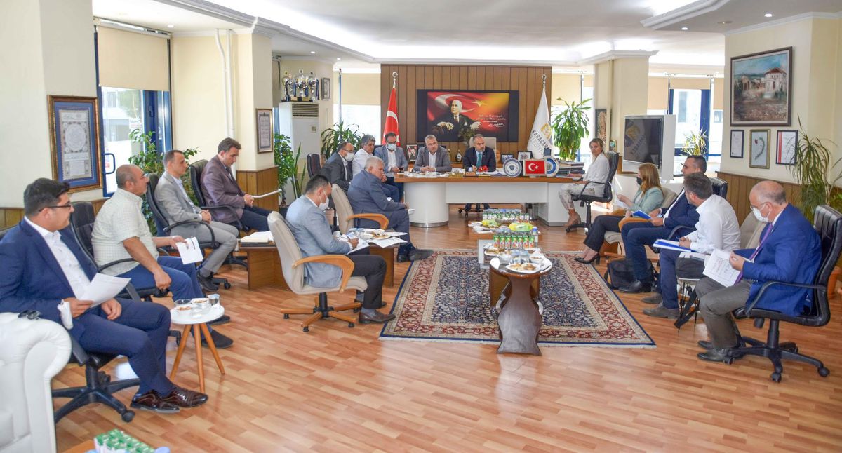 Karacabey\'de Büyükşehir rüzgarı
