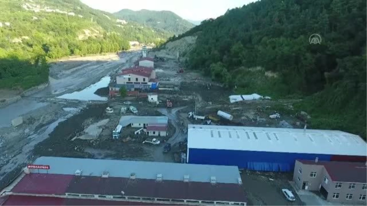 Son dakika haberi: KASTAMONU - Selden etkilenen Abana Küçük Sanayi Sitesi\'nde yıkım çalışmaları başladı