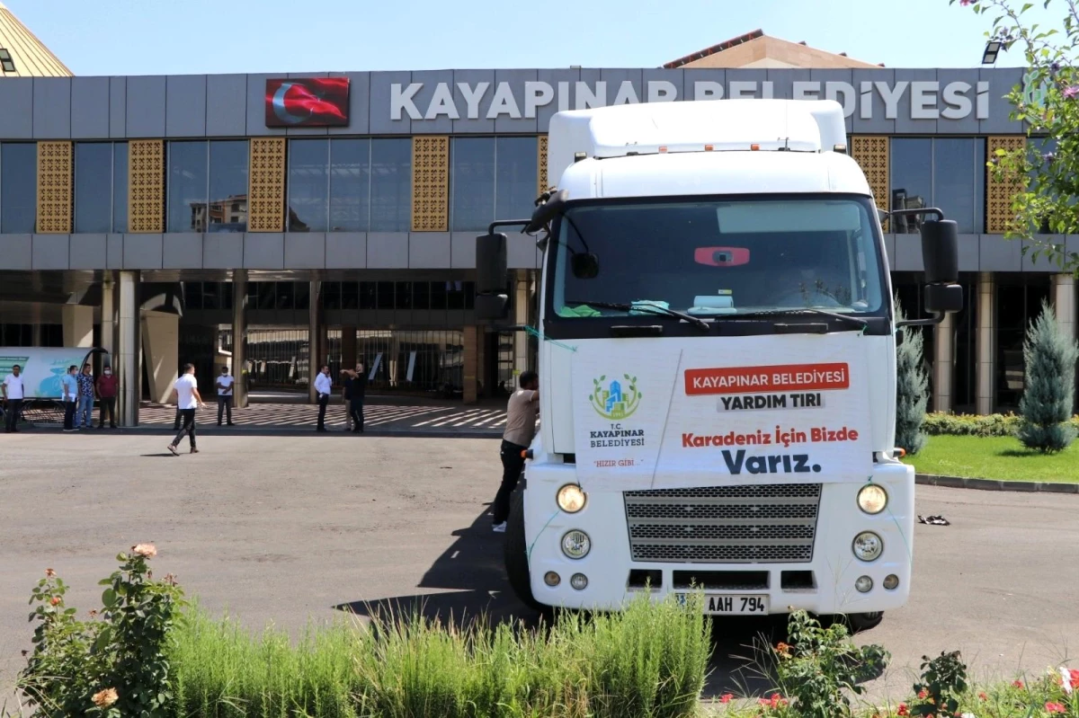 Kayapınar Belediyesinden Kastamonu\'ya yardım tırı