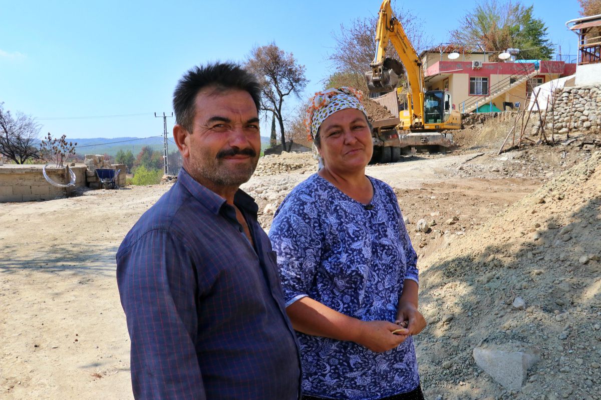 Osmaniye\'deki orman yangınında zarar gören evlerin yerine yenisi yapılıyor