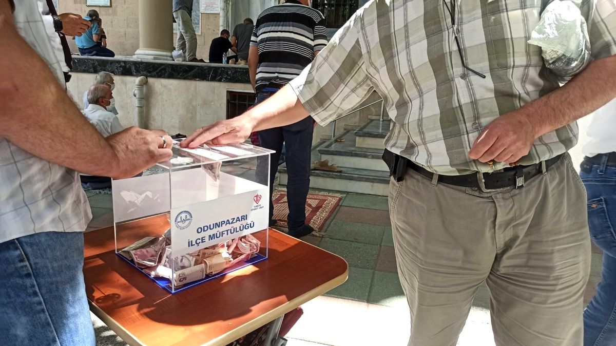 Son dakika haberleri... Sel ve yangından etkilenen camiler için yardım toplandı