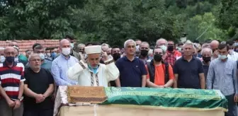 Sele kapılarak hayatını kaybeden Duygu öğretmen toprağa verildi