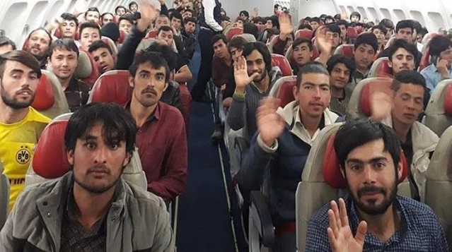 Son Dakika! Cumhurbaşkanı Erdoğan iddiaları yanıtladı: Türkiye'de şu an 300 bin Afganistanlı göçmen var