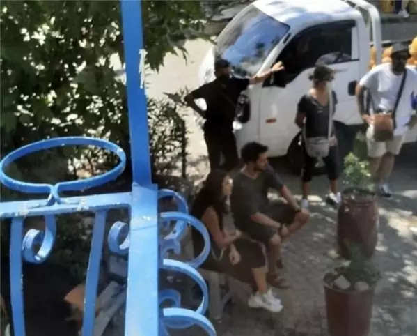 Şarkıcı Murat Boz, Tuba Büyüküstün ile aralarında çıkan aşk iddiasını yalanladı Şarkıcı Murat Boz, Tuba Büyüküstün ile aralarında çıkan aşk iddiasını yalanladı