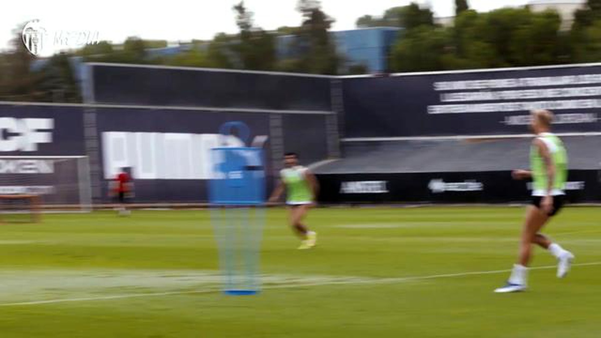 Valencialı Oyuncular Rugby Topuyla Beyzbol Oynadı