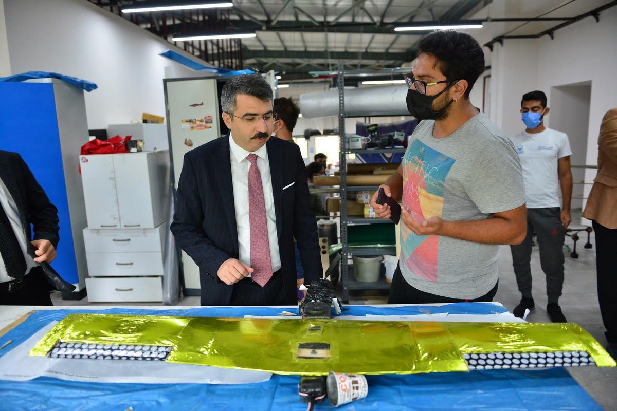 Yıldırım Belediyesi\'nden genç mucitlere tam destek