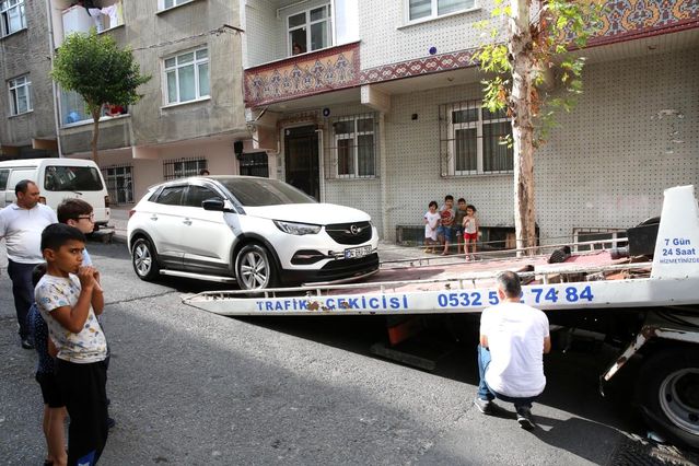 Esenler'de yürekleri ısıtan iki olay yaşandı Esenler'de yürekleri ısıtan iki olay yaşandı