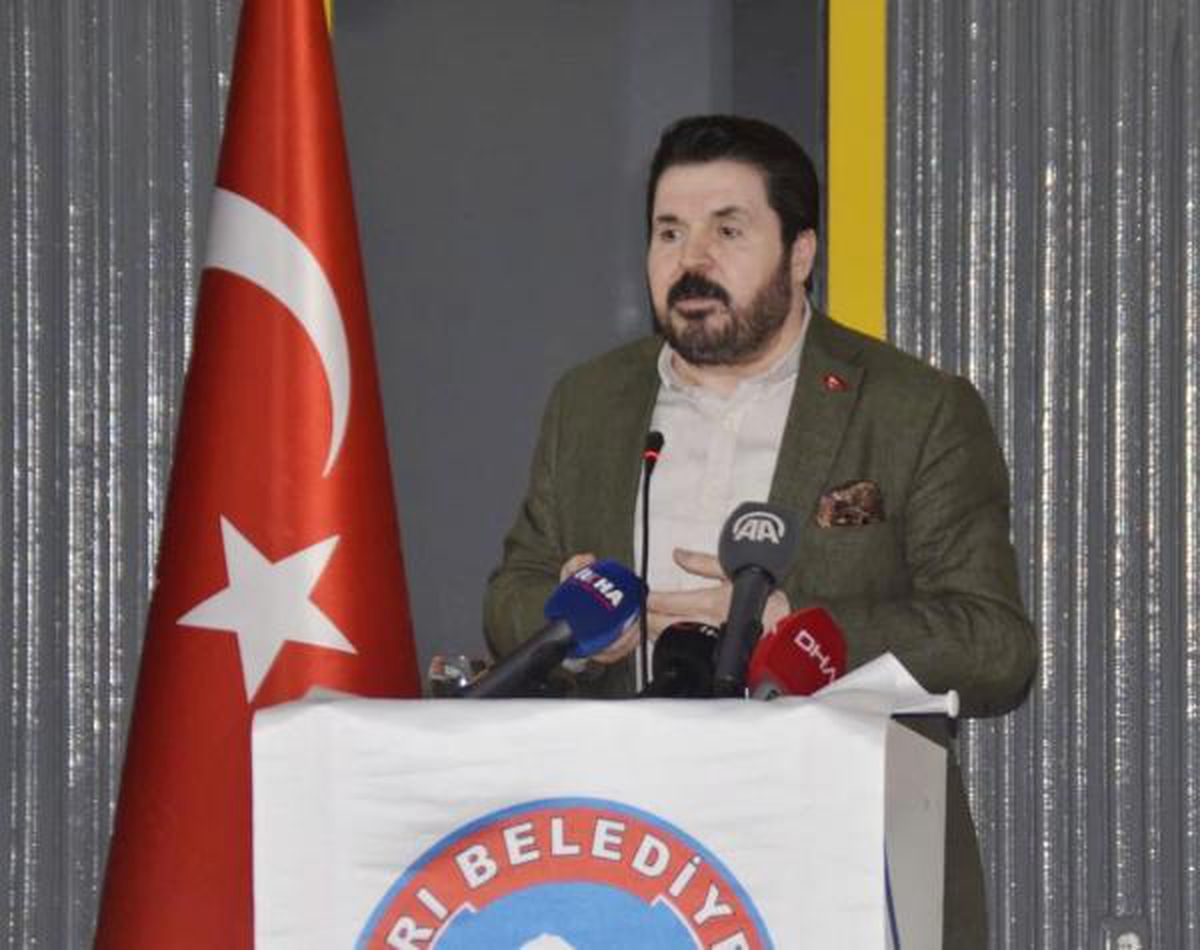 Başkan Sayan\'ın sağlık sorunu nedeniyle \'Beyaz yürüyüş\' ertelendi