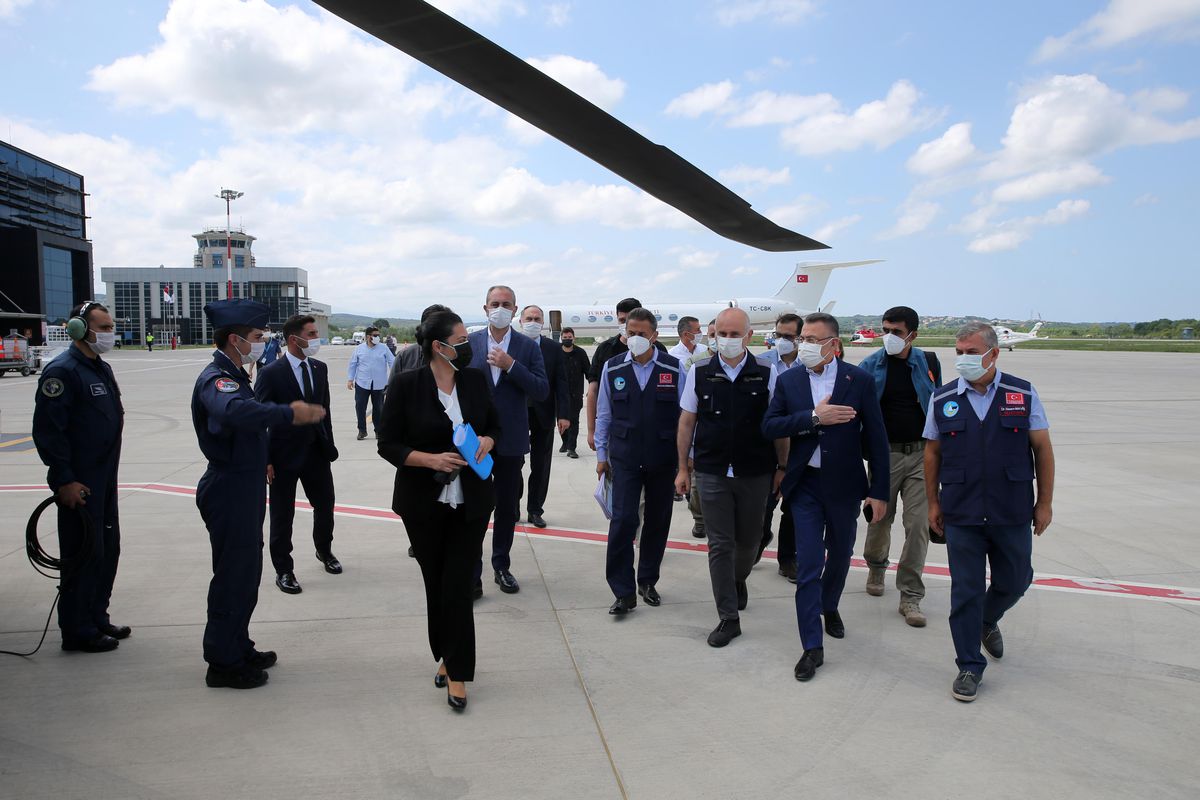 Cumhurbaşkanı Yardımcısı Fuat Oktay: "(Sinop\'ta yaşanan sel) Elektrikte, suda bir sorunumuz kalmadı."