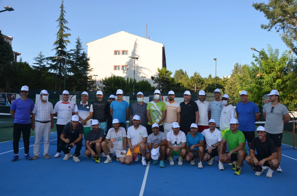Demirci Akıncıları Tenis Cup turnuvası başladı