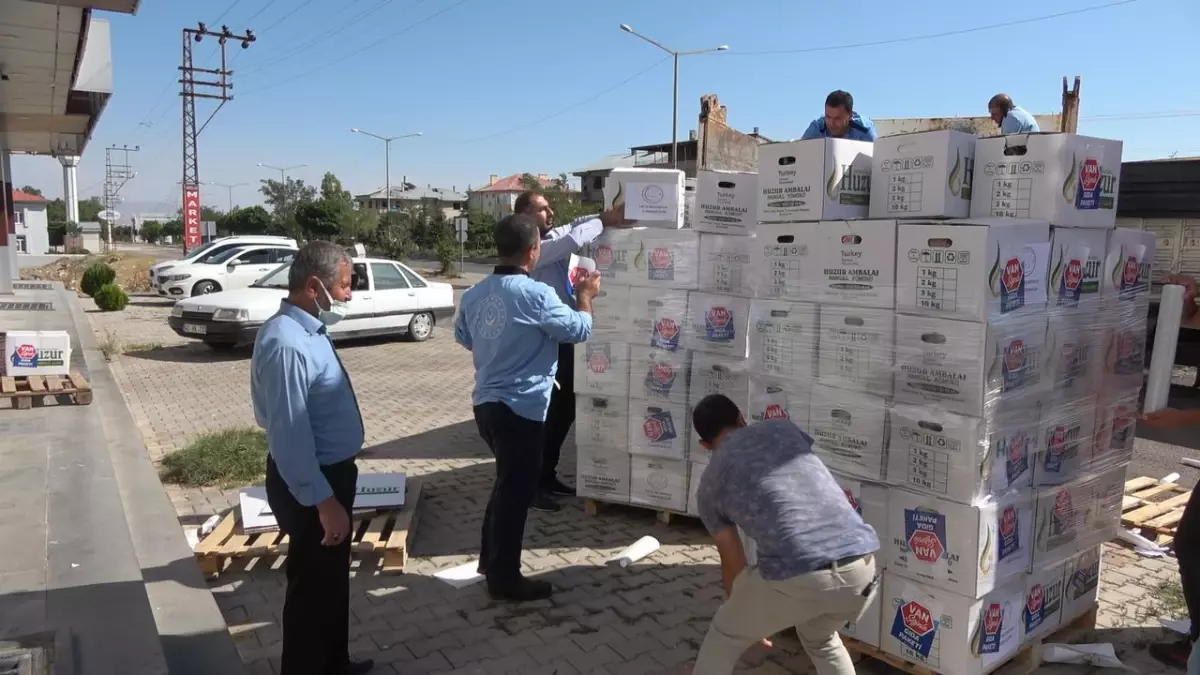 Son dakika: Ercişlilerden selin yaşandığı bölgedeki vatandaşlara yardım